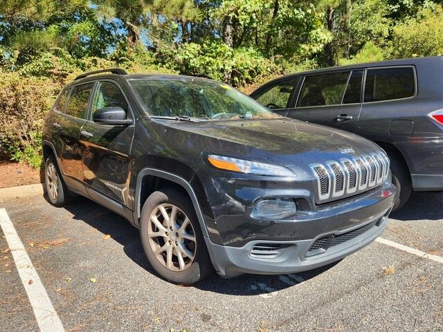 2016 Jeep Cherokee Sport