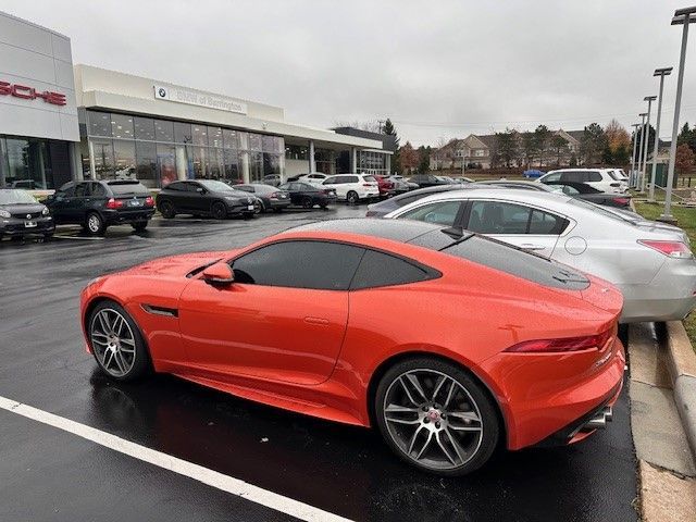 2016 Jaguar F-Type R