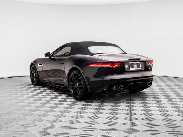 2016 Jaguar F-Type R