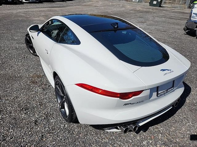 2016 Jaguar F-Type R