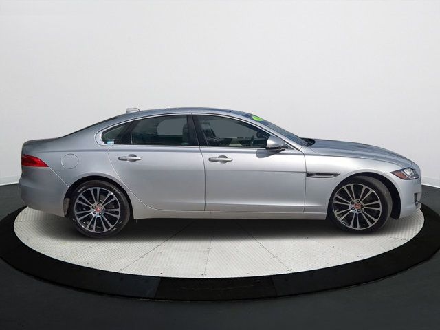 2016 Jaguar XF 35t Prestige