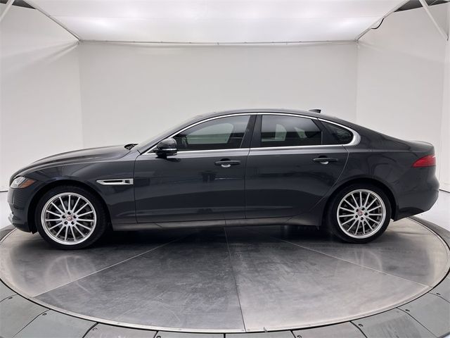 2016 Jaguar XF 35t Prestige