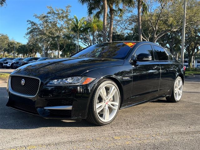 2016 Jaguar XF 35t R-Sport