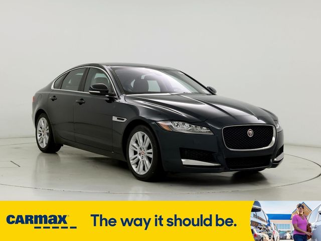 2016 Jaguar XF 35t Premium