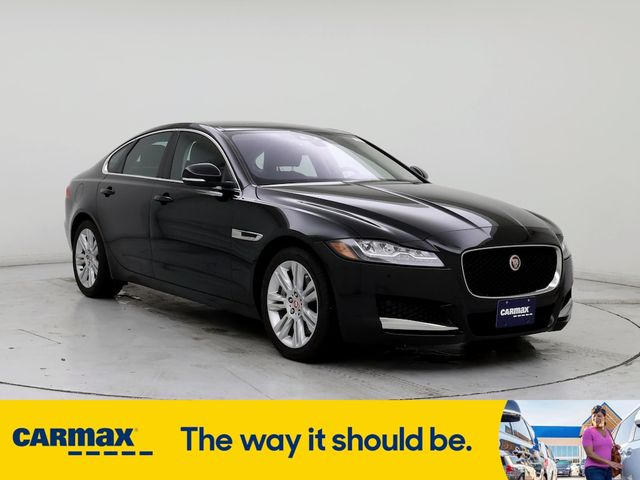 2016 Jaguar XF 35t Premium