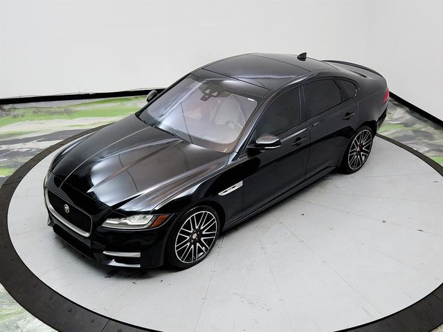 2016 Jaguar XF 35t R-Sport