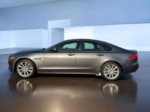 2016 Jaguar XF 35t R-Sport
