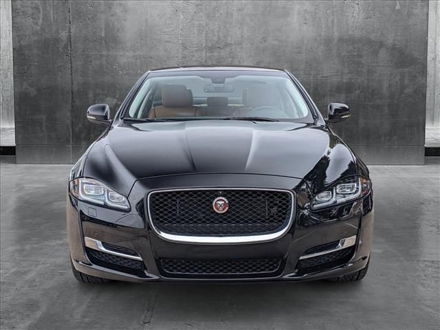 2016 Jaguar XJ R-Sport