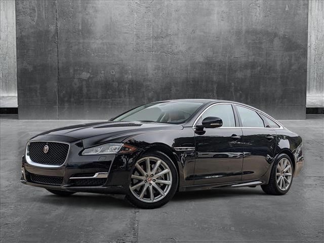 2016 Jaguar XJ R-Sport