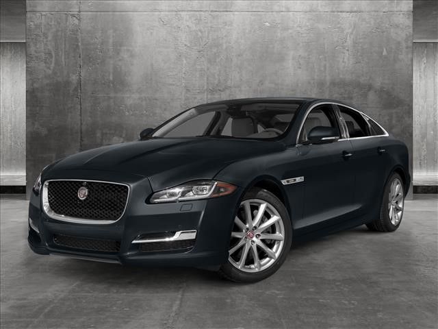 2016 Jaguar XJ R-Sport