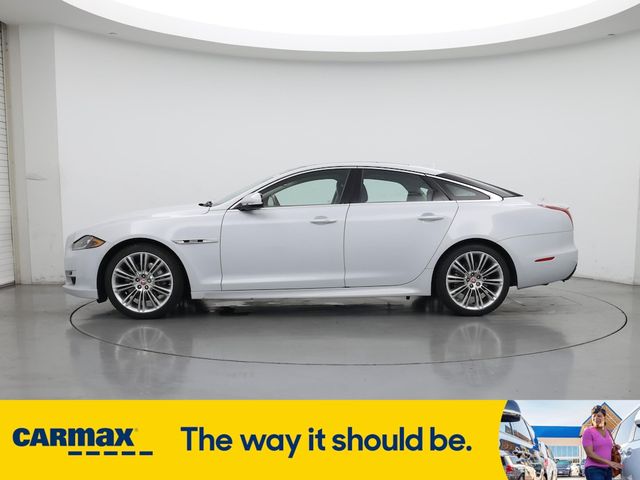 2016 Jaguar XJ R-Sport