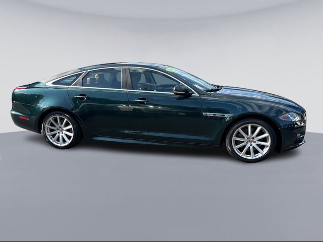 2016 Jaguar XJ R-Sport