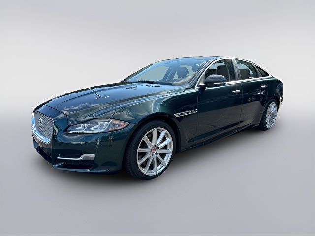 2016 Jaguar XJ R-Sport