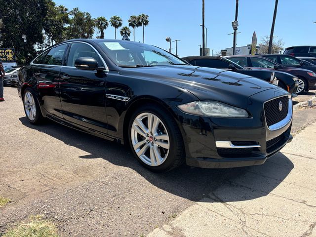 2016 Jaguar XJ R-Sport