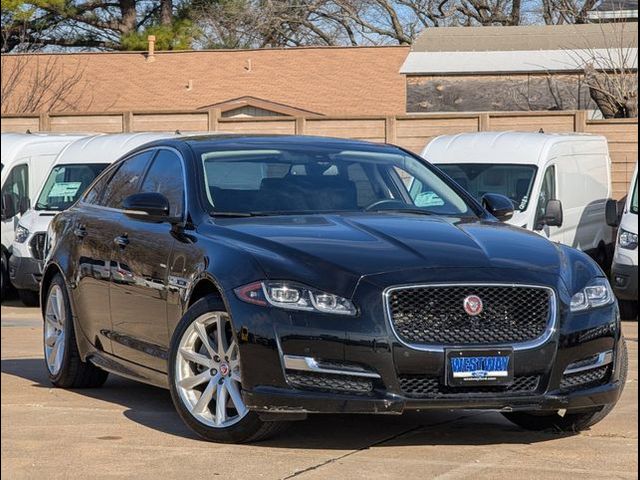 2016 Jaguar XJ R-Sport