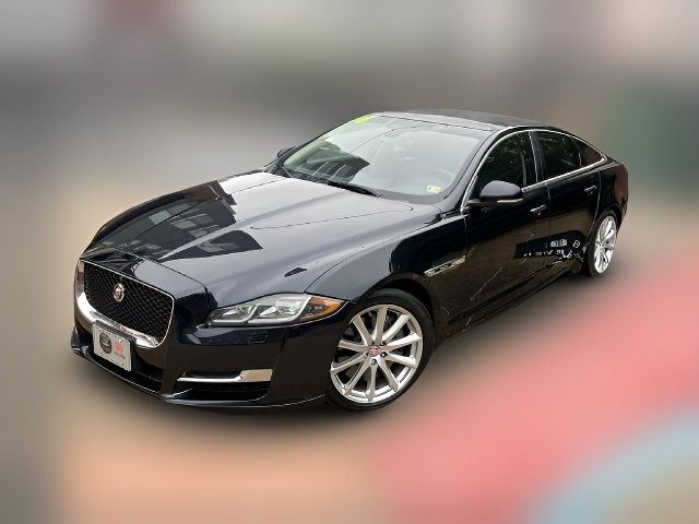 2016 Jaguar XJ R-Sport