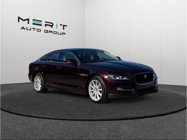 2016 Jaguar XJ R-Sport