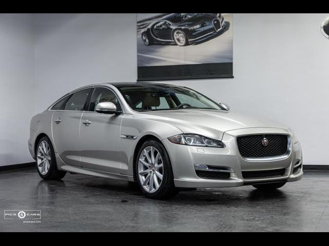 2016 Jaguar XJ R-Sport