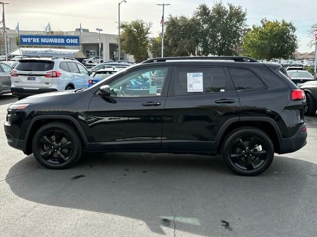 2016 Jeep Cherokee Altitude