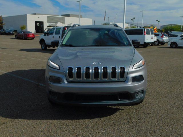 2016 Jeep Cherokee Sport