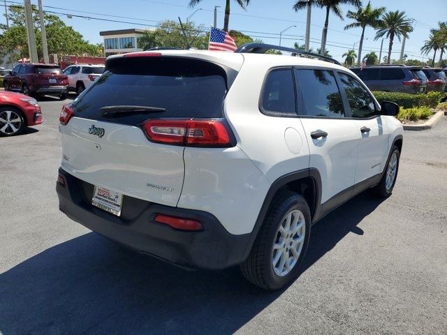 2016 Jeep Cherokee Sport