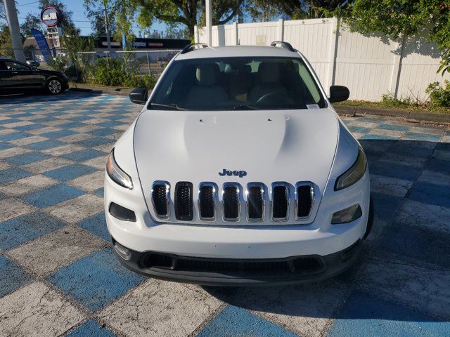 2016 Jeep Cherokee Sport