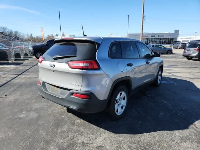 2016 Jeep Cherokee Sport