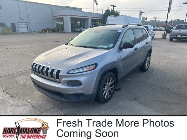 2016 Jeep Cherokee Sport