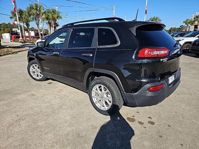 2016 Jeep Cherokee Sport