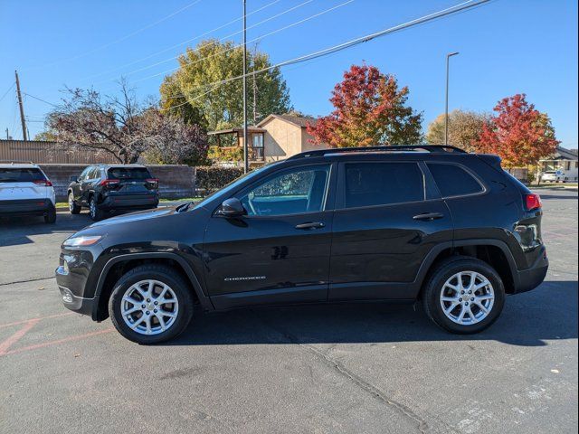 2016 Jeep Cherokee Sport