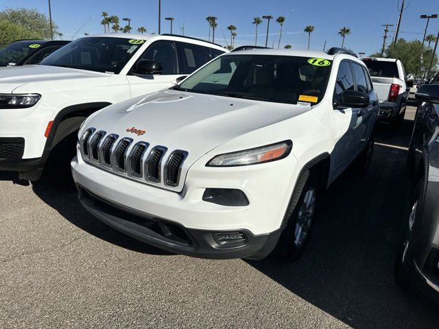 2016 Jeep Cherokee Sport