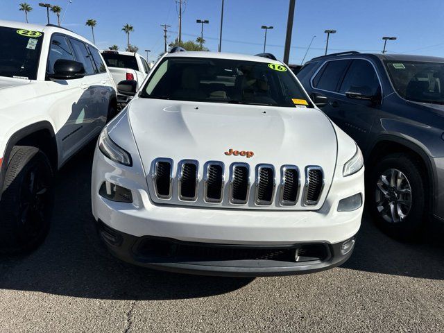 2016 Jeep Cherokee Sport