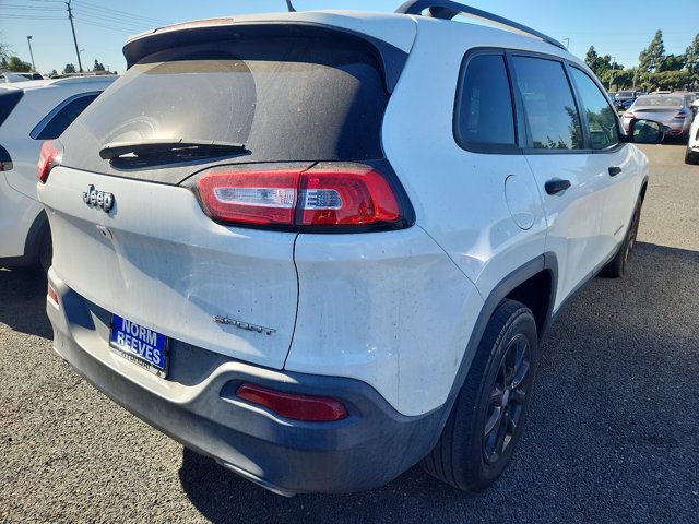 2016 Jeep Cherokee Sport