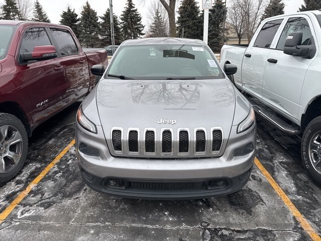 2016 Jeep Cherokee Sport