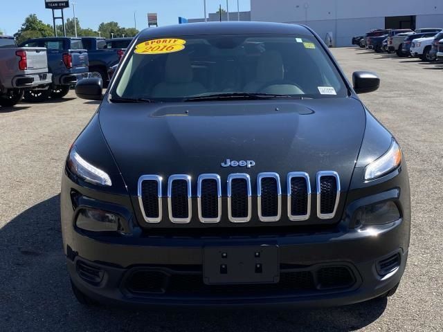 2016 Jeep Cherokee Sport