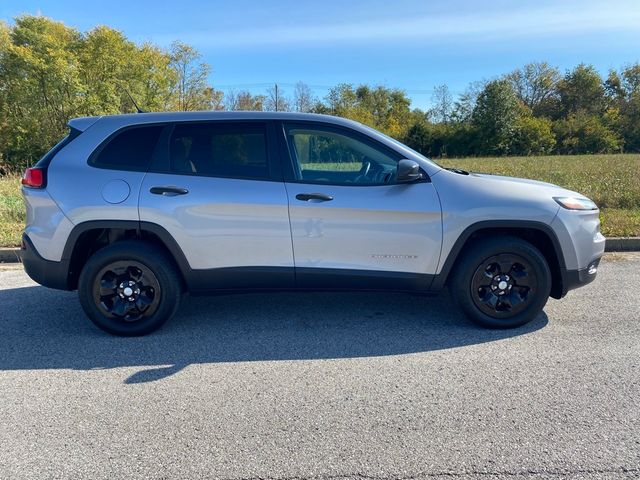 2016 Jeep Cherokee Sport