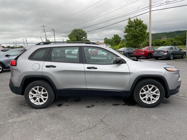 2016 Jeep Cherokee Sport