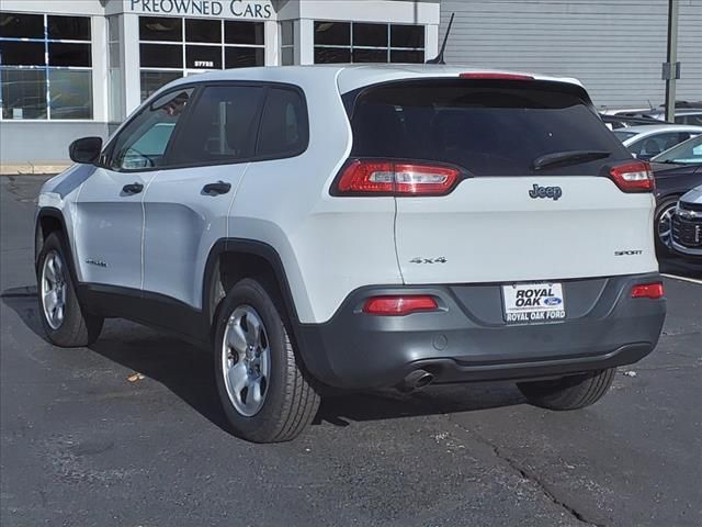 2016 Jeep Cherokee Sport