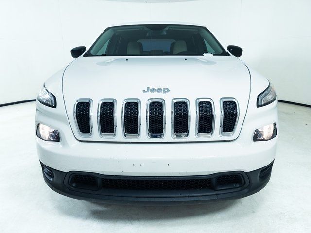 2016 Jeep Cherokee Sport