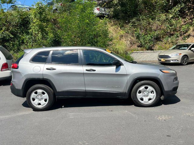 2016 Jeep Cherokee Sport