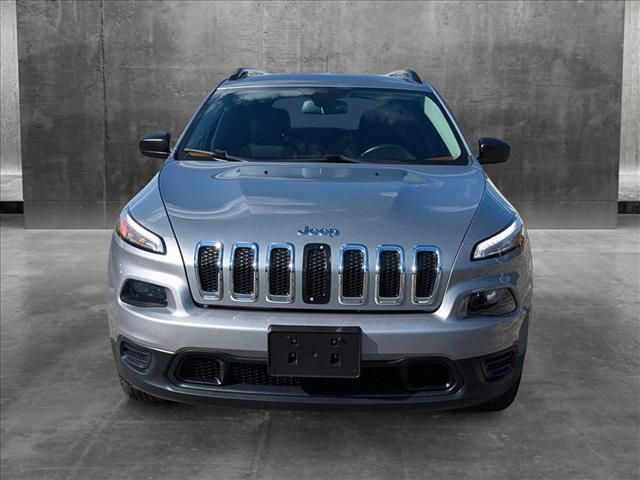 2016 Jeep Cherokee Sport