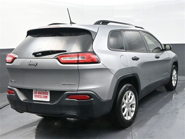 2016 Jeep Cherokee Sport