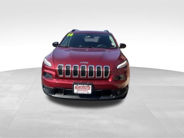 2016 Jeep Cherokee Sport