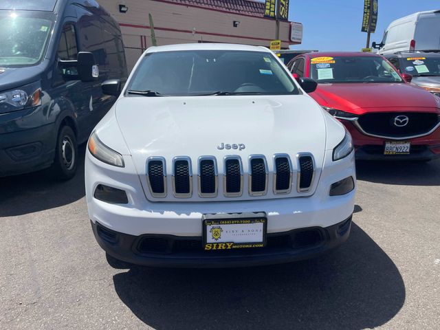 2016 Jeep Cherokee Sport