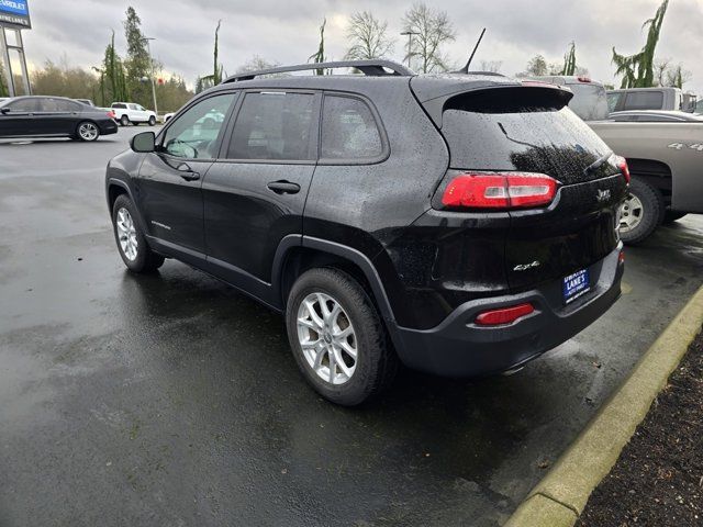 2016 Jeep Cherokee Sport