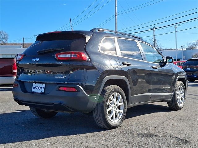 2016 Jeep Cherokee Sport