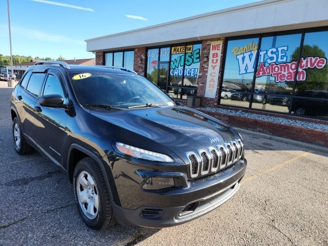 2016 Jeep Cherokee Sport