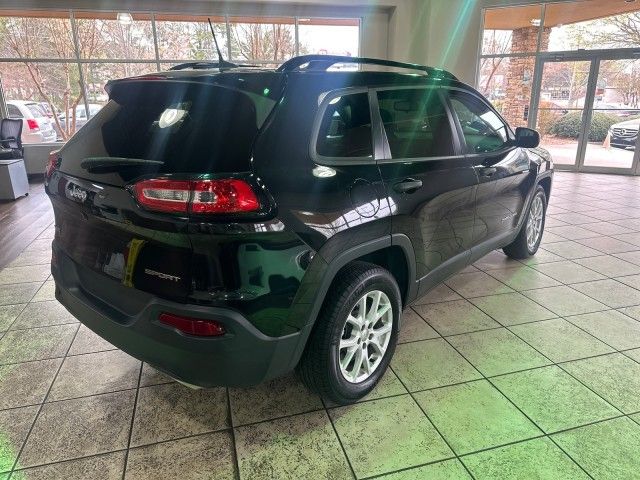 2016 Jeep Cherokee Sport