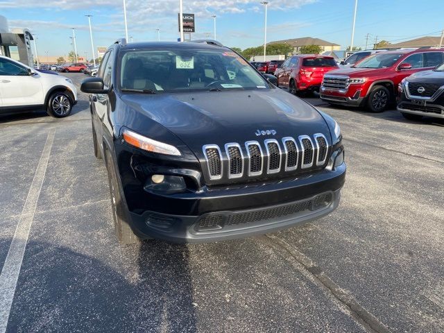 2016 Jeep Cherokee Sport