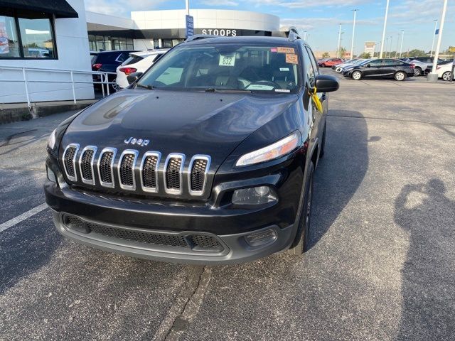 2016 Jeep Cherokee Sport